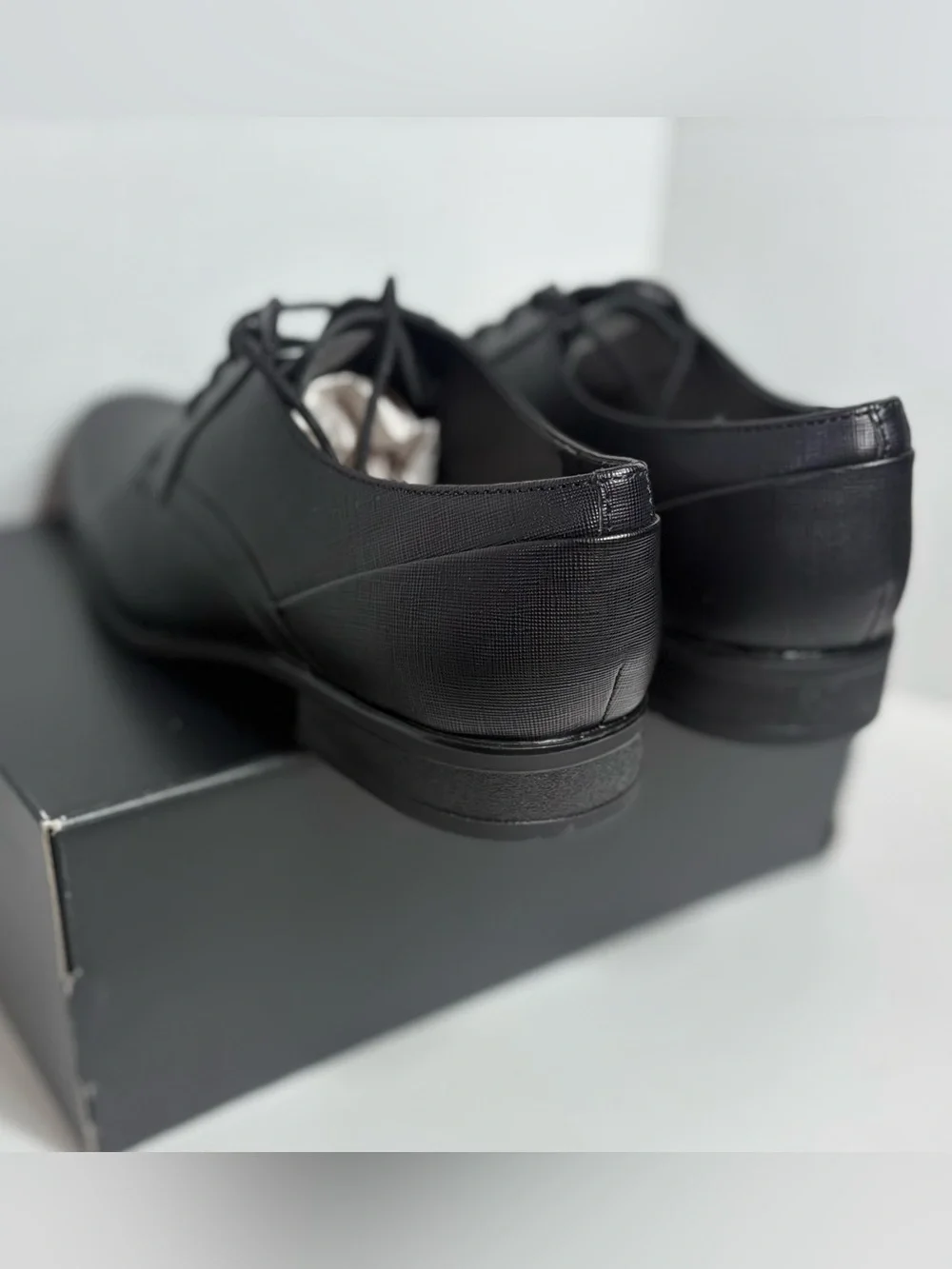 Calvin Klein Men's Black Lace-Up Oxford Dress Shoes size 9.5